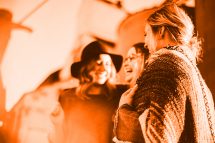 Amigas y redes sociales: marketing 6º